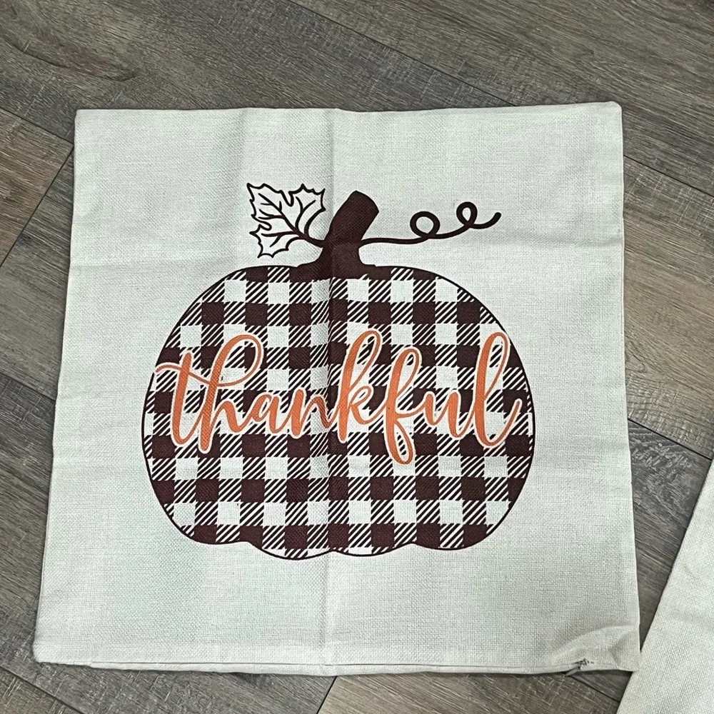 Fall ~Ex Used Condition pillow cover set GUC ~ 18x18” ⭐️2 for $14 item⭐️